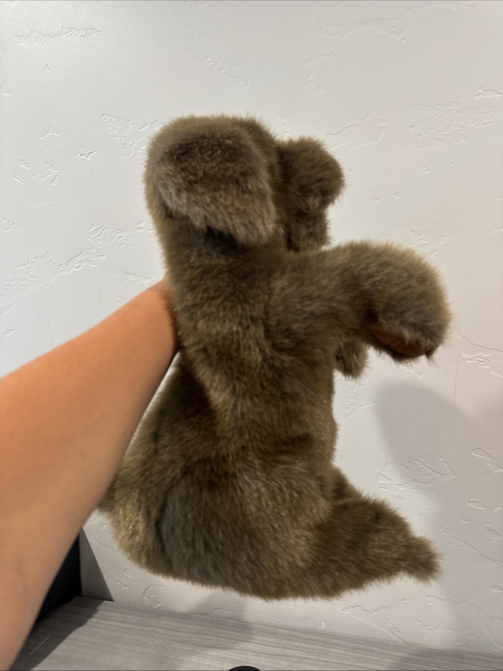 Folkmanis Puppet Sitting Dog Brown 15" Plush Puppy Furry Full Body Hand Puppet - Picture 7 of 8